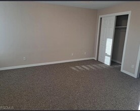 Building Photo - 724 SW 35th St