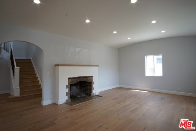 Building Photo - 830 3rd Ave