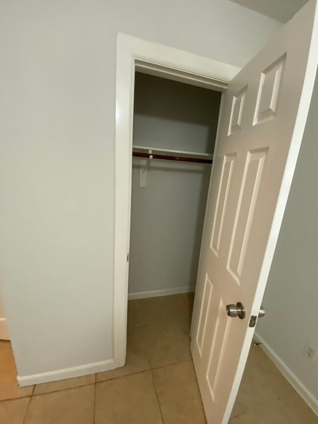 Building Photo - 10843 Fairland Dr