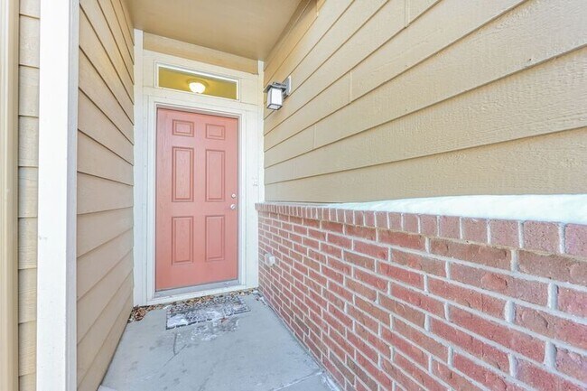 Building Photo - 15254 E 16th Dr
