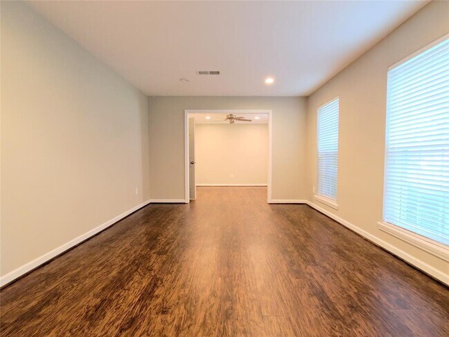 Foto del edificio - 10603 Brentway Dr