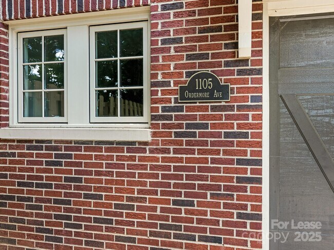Foto del edificio - 1105 Ordermore Ave