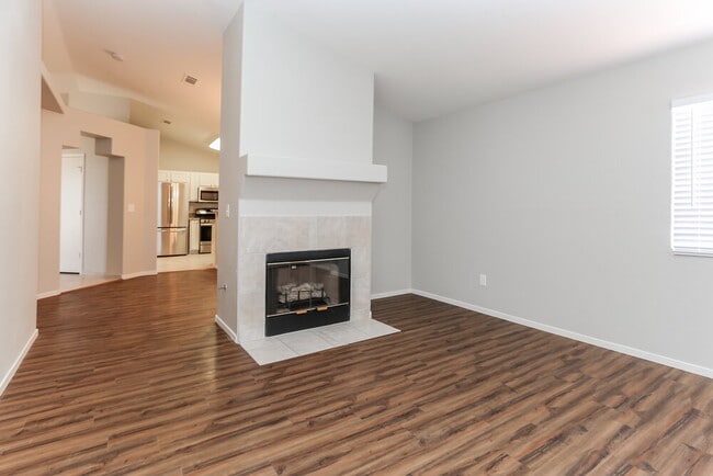 Building Photo - 3445 Golden Pedal St