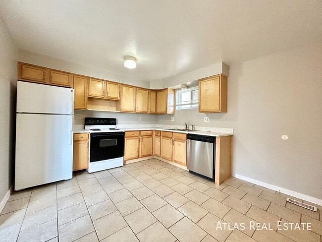 Photo - 2001 W Caspian Pl Apartment