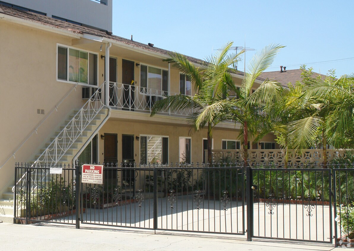 Foto del edificio - 221 S Jackson St
