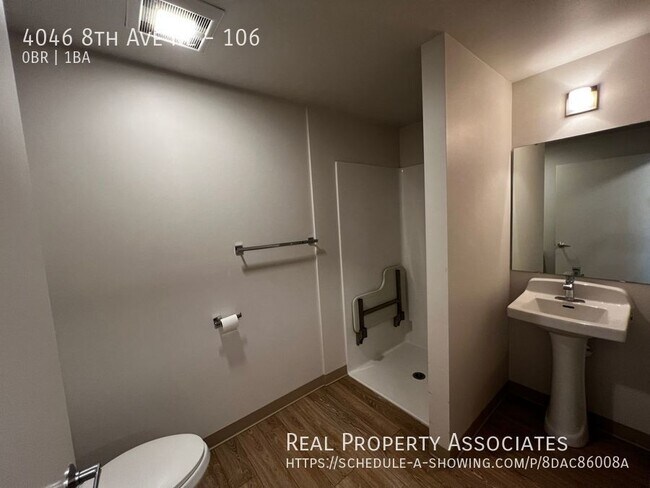 Building Photo - Apartment in Seattle - U District