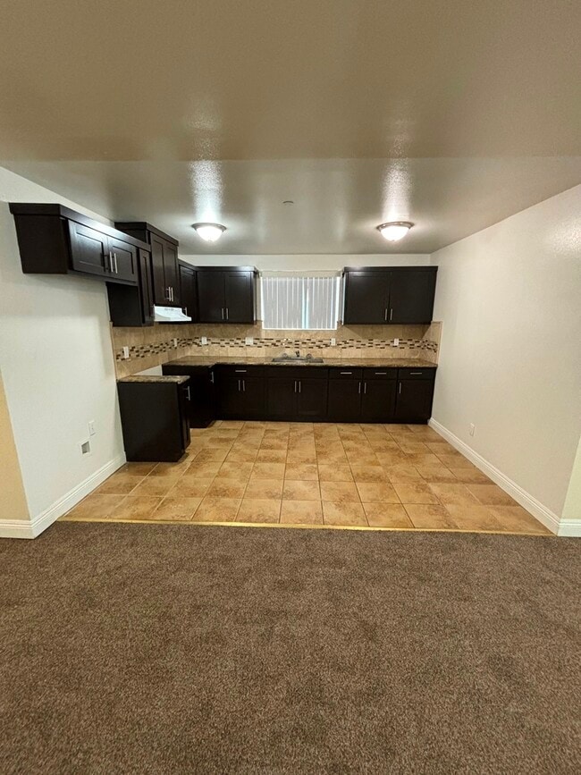 Foto del edificio - 739 E 79th St