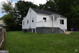 Building Photo - 12323 DEWEY