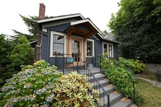 Building Photo - 5414 36th Ave SW