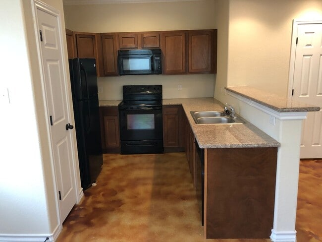 Foto del edificio - Town home for rent