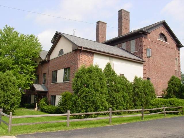 Building Photo - Eagle Apartments