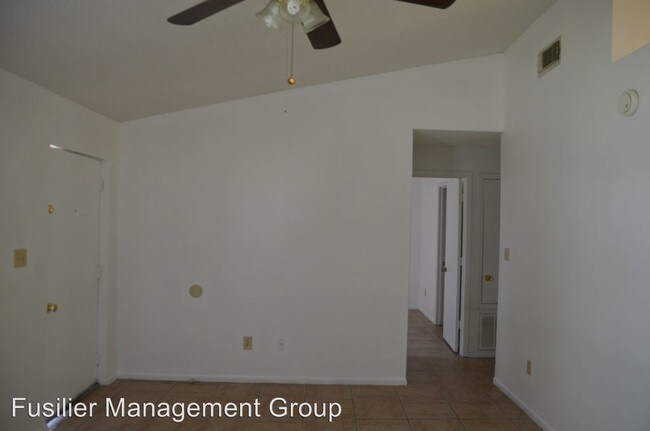 Foto del edificio - 2 br, 2 bath House - 5124 Rebecca Court