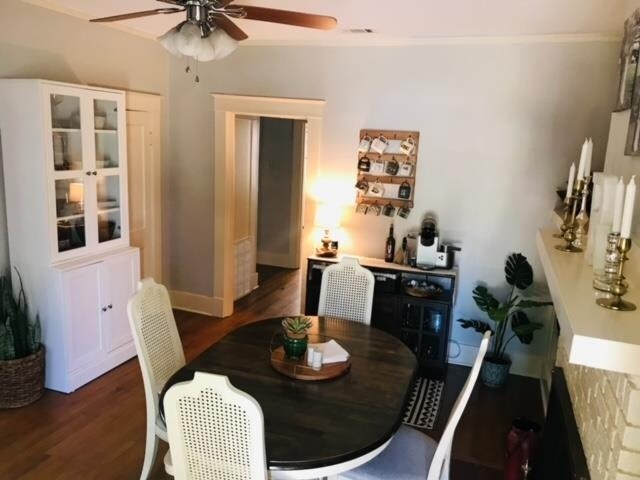 Foto del edificio - 699 S Barksdale St