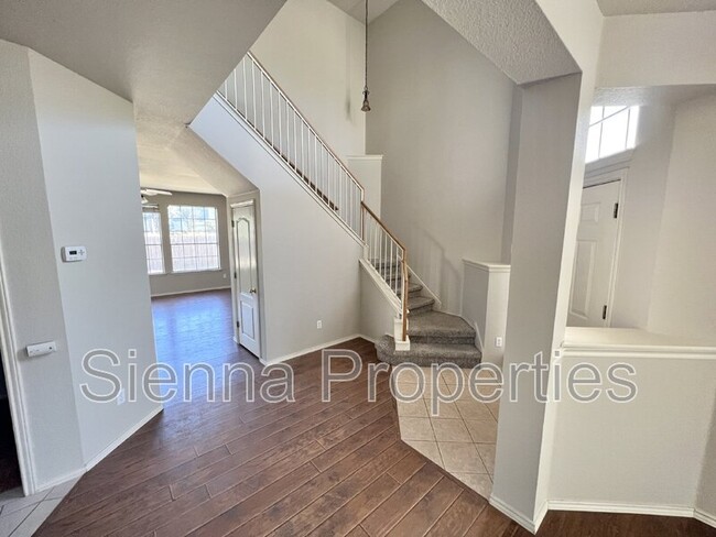 Building Photo - 8917 Whiteworth Loop