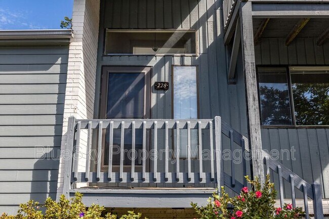 Foto del edificio - 228 Harvest Drive