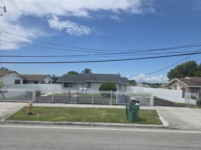 Building Photo - 11624 NW 17th Ave