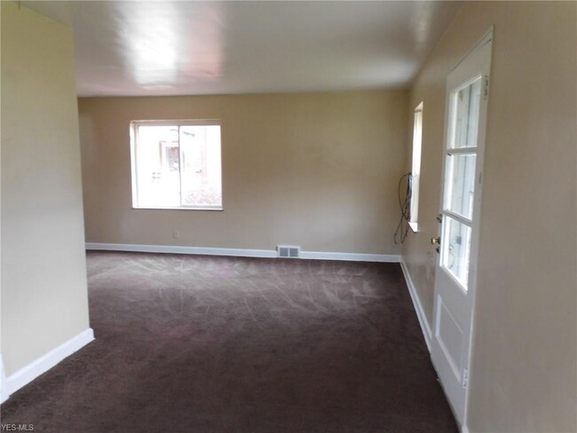 Building Photo - 3820 Mahoning Ave
