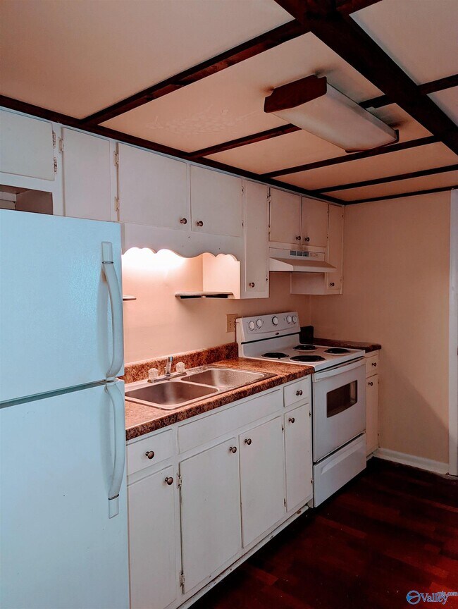 Foto del edificio - 1422 Humes Ave NE