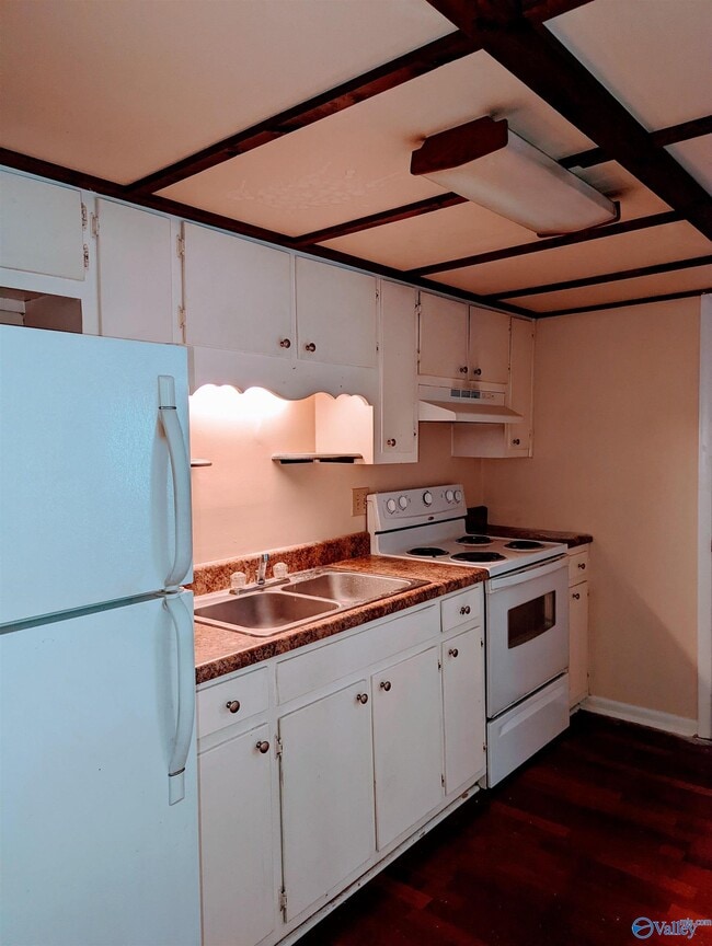 Building Photo - 1422 Humes Ave NE