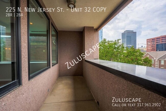 Foto del edificio - 225 N New Jersey St