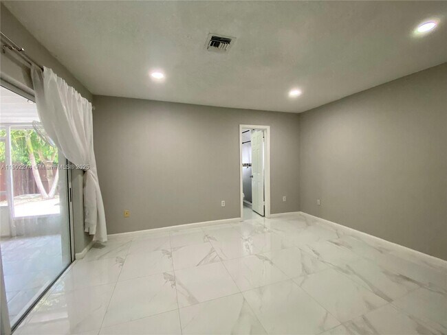 Foto del edificio - 14347 SW 176th Terr