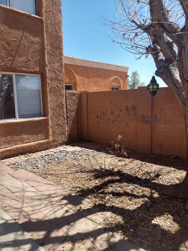 Foto del edificio - 4028 S 45th St