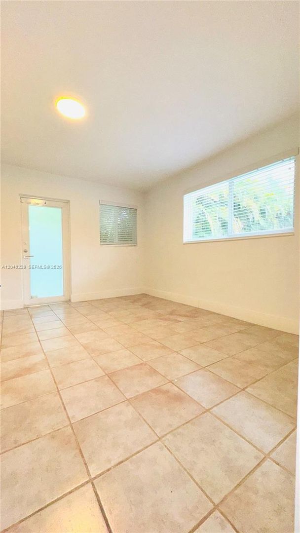 Foto del edificio - 7415 SW 56th Ave