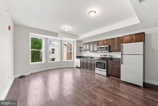 Building Photo - 1222 N 7th St