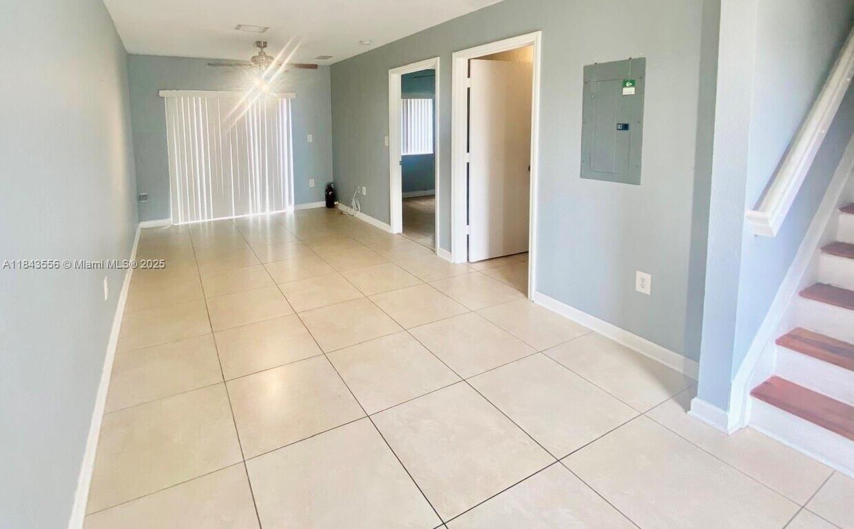 Foto principal - 2184 NE 167th St