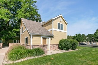 Building Photo - 1021 Rolland Moore Dr