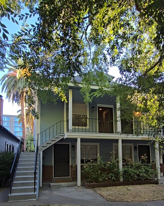Building Photo - 2315 1/2 L St