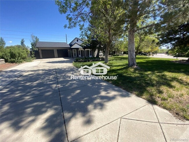 Foto del edificio - 8659 E Kenyon Ave