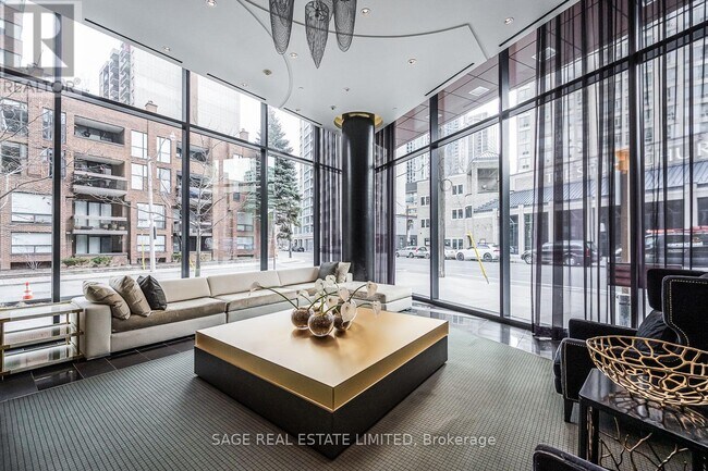 Photo du bâtiment - 32 Davenport Rd