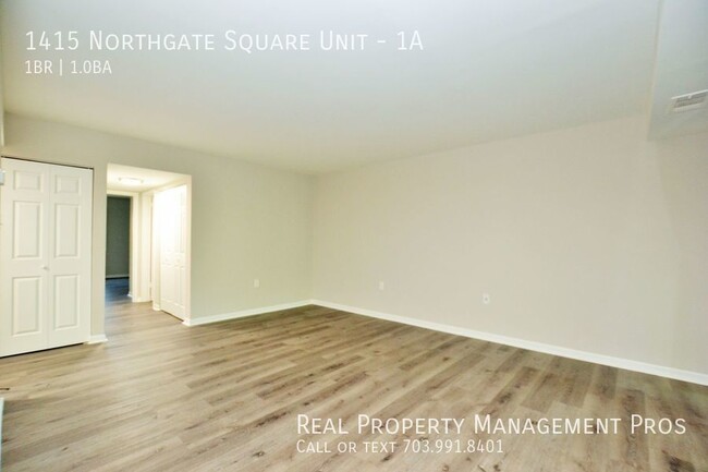 Building Photo - Beautifully Renovated Northgate Condo For ...