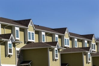 Building Photo - 3747 West Ave