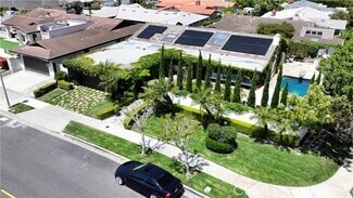 Building Photo - 4621 Wayne Rd