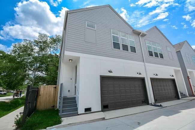 Foto del edificio - 6013 Cypress St
