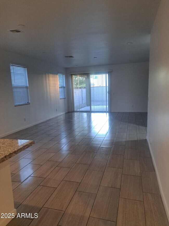 Foto del edificio - 4214 S 68th Ln