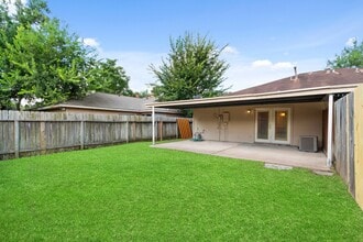 Building Photo - 5216 Beaverbrook Dr