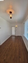 Building Photo - 1325 E 21st St