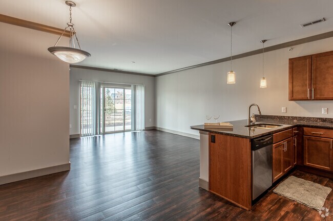 The Beaufort-2 - 1Br,1B - 724 ft² - The Seasons of Carmel