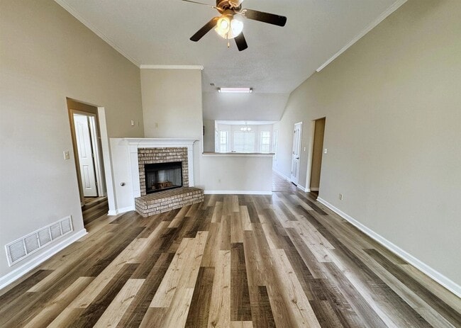 Photo - 6098 Ravenwood Lake Dr E House