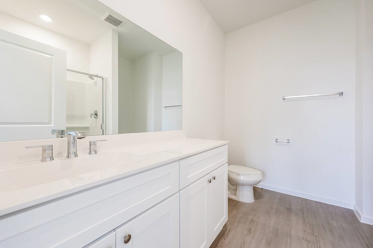 Foto del edificio - 15243 Canyon Rapids Rd