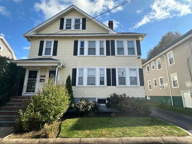 Foto del edificio - 12 Jeanette Ave