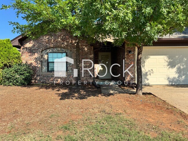 Foto del edificio - 3 Bed/2 Bath Edmond Home**AMAZING Location...