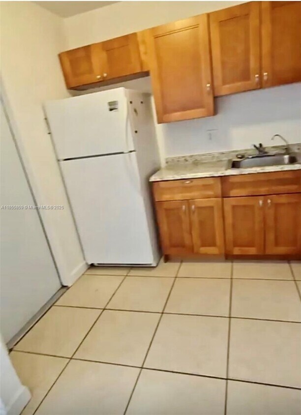Primary Photo - 825 NW 46th Ave