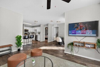 Building Photo - 15164 N 140th Dr