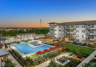 Building Photo - Amberlin Pflugerville 55+ Active Adult