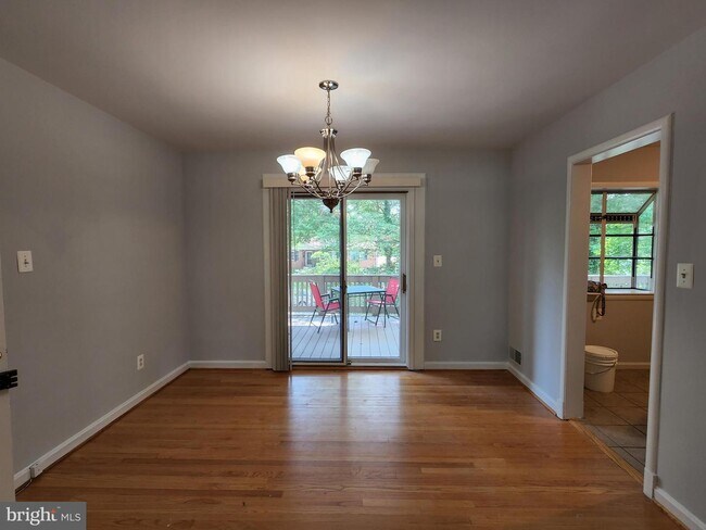 Building Photo - 3246 Faragut Ct