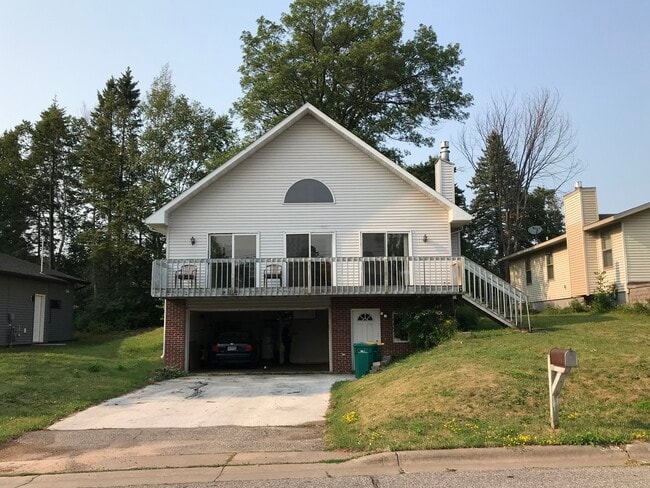 Building Photo - 23 W Niagara St